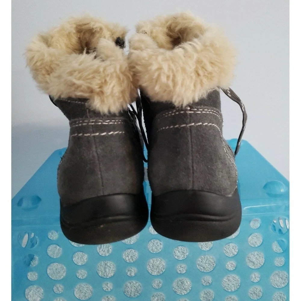 Earth Origans Womans Boots water Resistant Size 7 1/2 Dark‎ zgrey with Faux fur